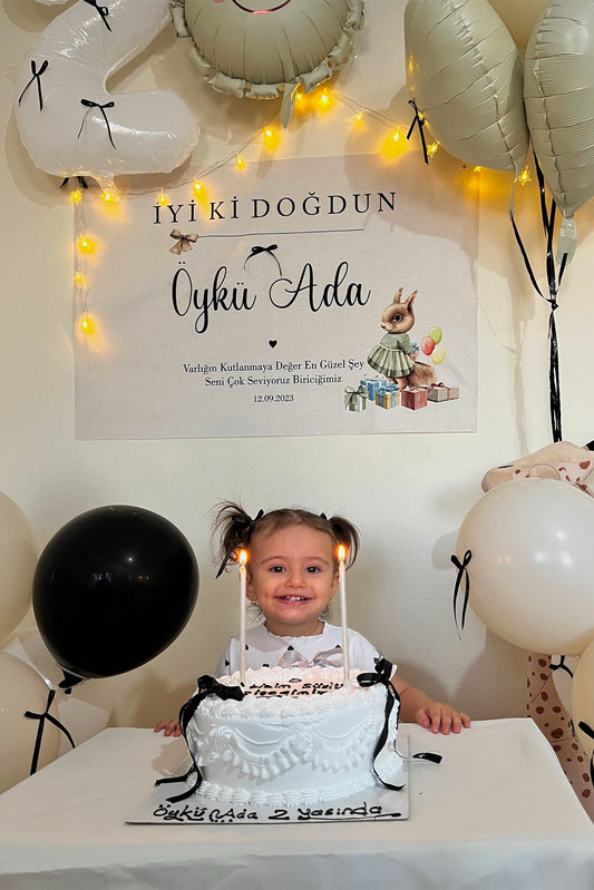 Kişiselleştirilebilir Sincap Figürlü Doğum Günü Örtüsü (#62)