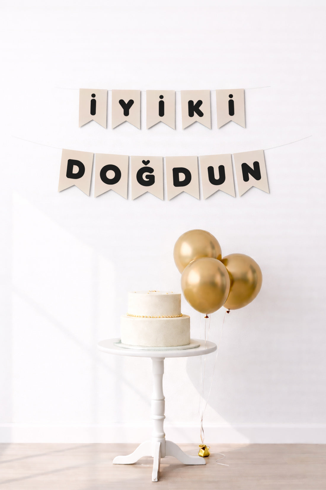 Deniz Kumu/Siyah İyi Ki Doğdun Karton Flama (#FL010)